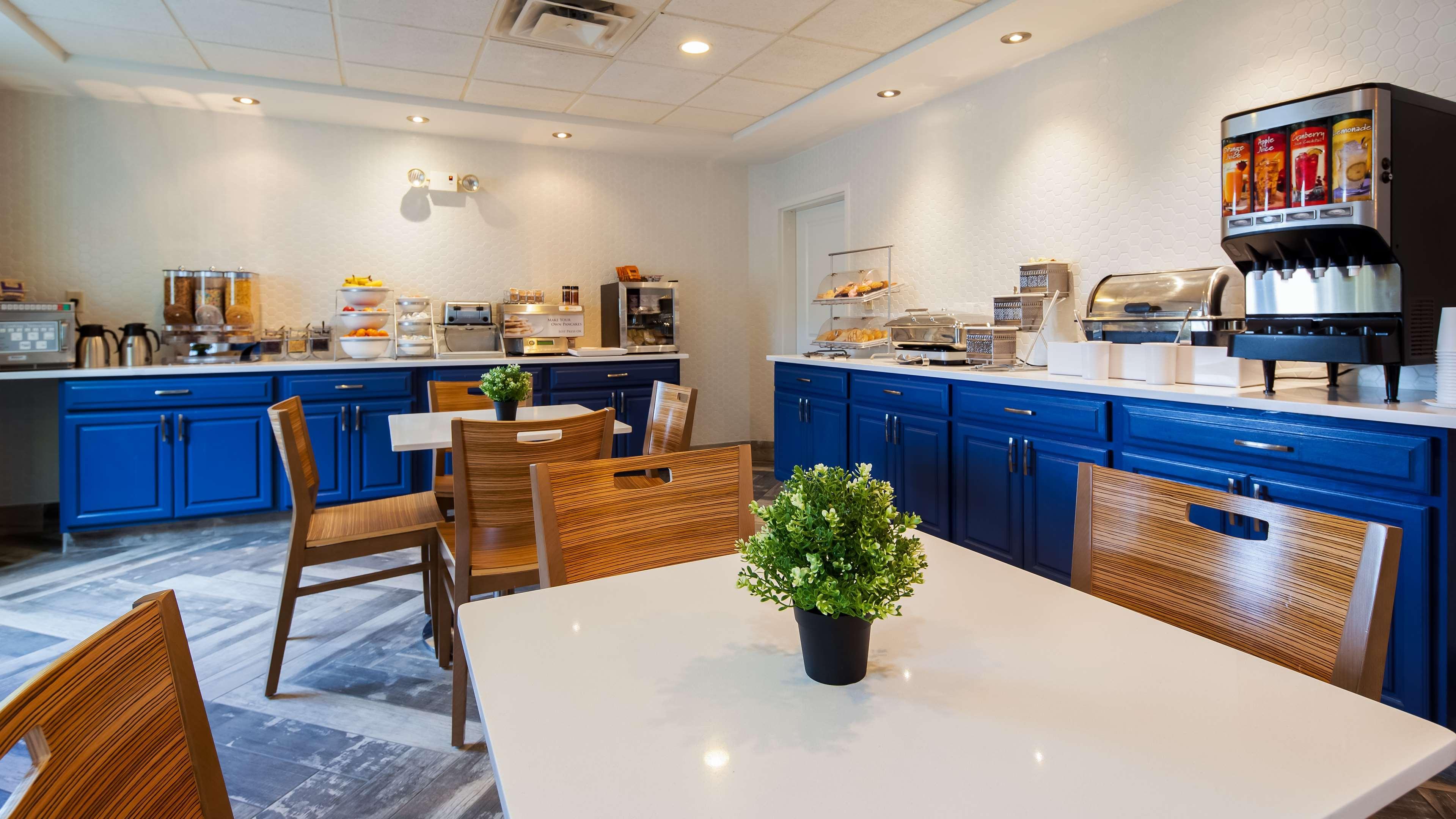 Best Western Plus Newport News Esterno foto