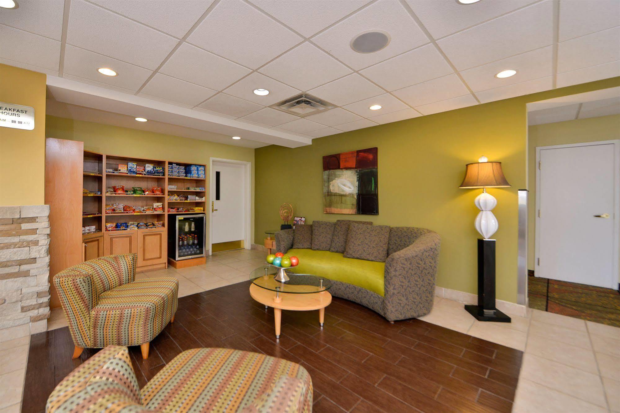 Best Western Plus Newport News Esterno foto